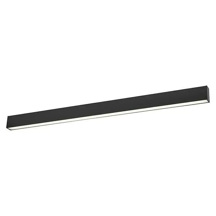 Osram LED-Deckenleuchte Office Line - 30 W, L x B x H: 112,6 x 4,1 x 7 cm, Schwarz, Kaltweiß - Nahaufnahme einer modernen Treppe mit integrierter, schlanker LED-Beleuchtung, die ein elegantes und minimalistisches Design betont.