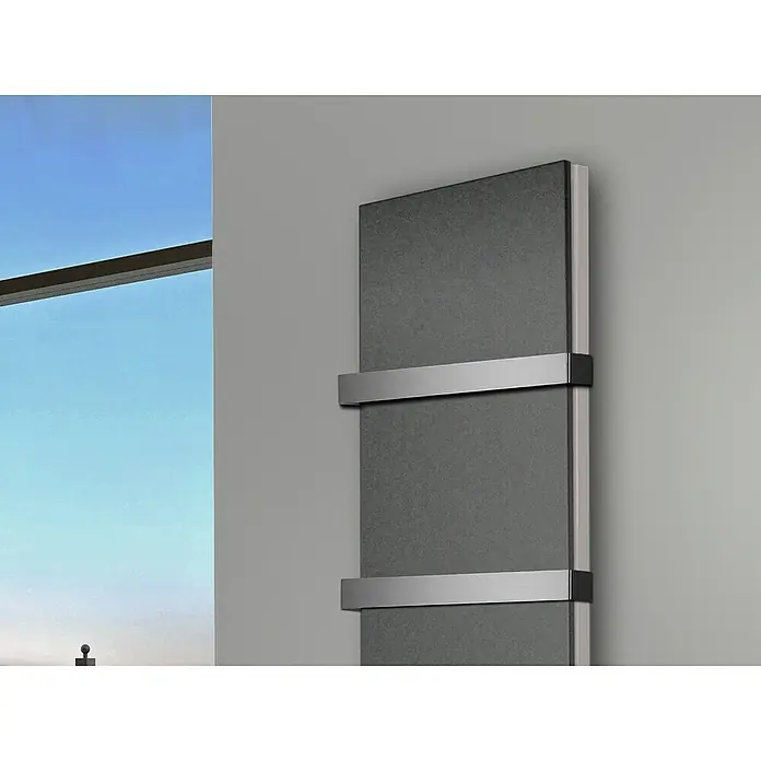 Badheizkörper Manhattan - B x H: 470 x 1.800 mm, Moonstone, 2 x Halter 50mm, Nennleistung: 1.964 W - Bild eines modernen Handtuchwärmers an einer Wand, mit grauer Oberfläche und zwei horizontalen Metallstangen.