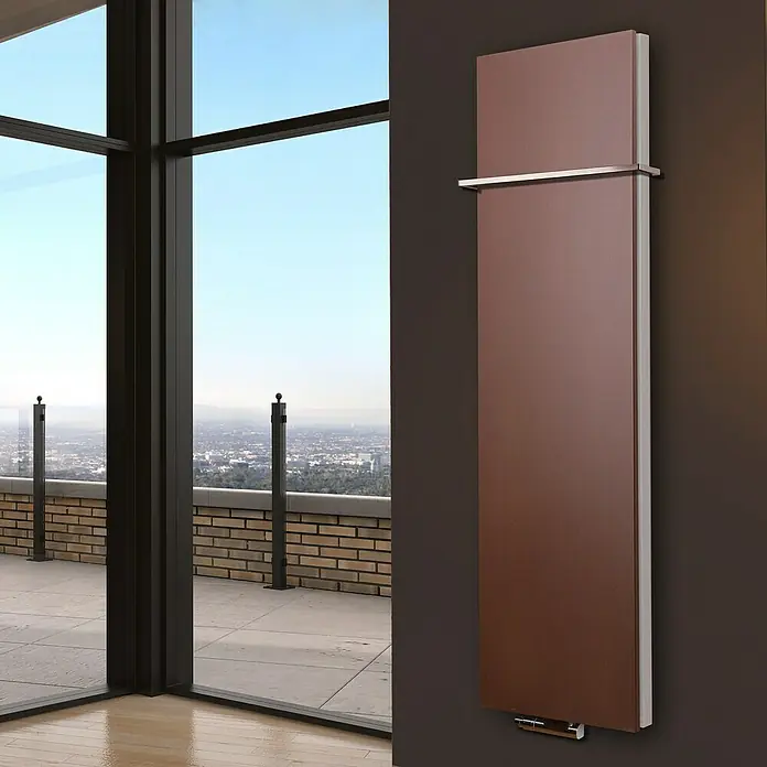 Badheizkörper Manhattan - B x H: 470 x 1.800 mm, Braun, 1 x Halter 15mm, Nennleistung: 1.964 W - Heizkörper im modernen Design. Der elegante Badheizkörper in Braun mit Handtuchhalter wertet jeden Raum auf.