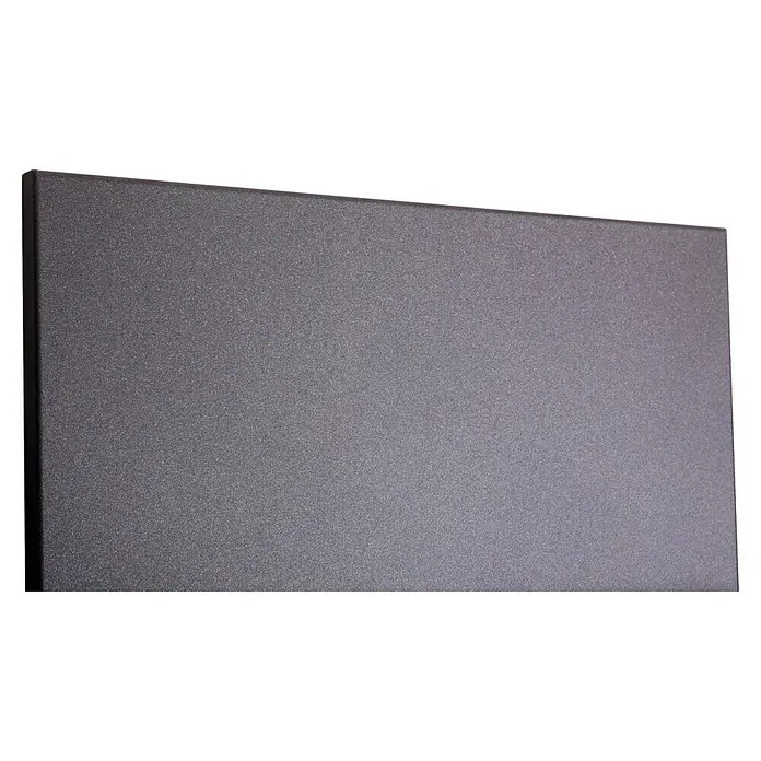 Badheizkörper Manhattan - B x H: 470 x 1.800 mm, Moonstone, 2 x Halter 50mm, Nennleistung: 1.964 W - Nahaufnahme einer eleganten, grauen Metallplatte, ideal für moderne Designanwendungen und hochwertige Oberflächengestaltungen.