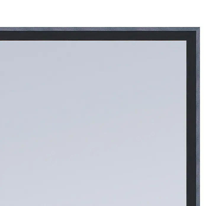 Espejo de pared Tampere - 43 x 133 cm, Negro - Primer plano de un marco negro elegante, que muestra una obra de arte moderna y enfatiza la estética sencilla del marco.