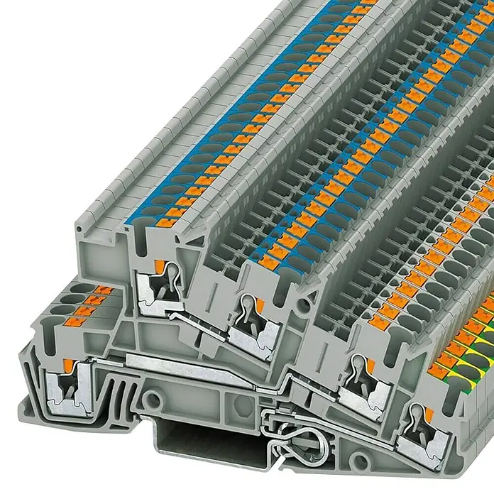 Phoenix Contact Installationsetagenklemme PTI | PE, L, N 3213950 - 0,14 mm² - 4 mm², Grau - Detailaufnahme von Phoenix Contact-Reihenklemmen mit blau-orangen Markierungen, die eine zuverlässige und übersichtliche Verbindungstechnik demonstrieren.