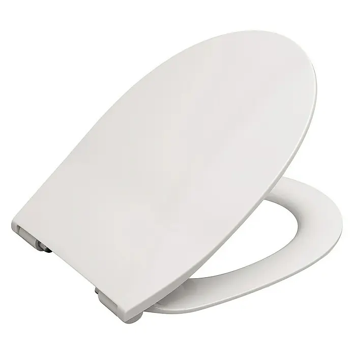 Calmwaters WC-Sitz - Duroplast, Weiß, Mit Absenkautomatik - Nahaufnahme eines weißen Toilettensitzes mit Deckel, der leicht geöffnet ist, präsentiert das schlichte Design und die glatte Oberfläche.