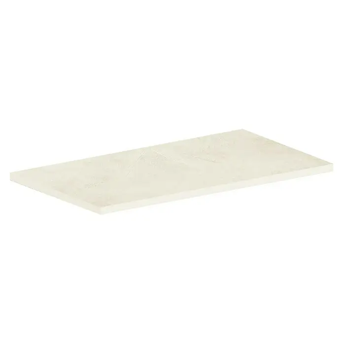 Atlas Concorde Solution Feinsteinzeugfliese Kaleidos White - 60 x 120 cm, Weiß, Matt - Isometrische Ansicht einer rechteckigen Fliese in einem hellen Beigeton, die eine subtile Textur auf der Oberfläche aufweist. Sie scheint hochwertig zu sein.