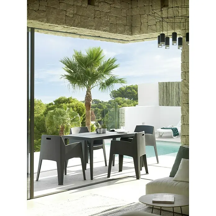 Silla de jardín Master - 60 x 67 x 82 cm, Antracita, Polipropileno, Apilable - Moderno juego de comedor para exteriores con mesa elegante y cuatro sillas, ideal para terraza o jardín.