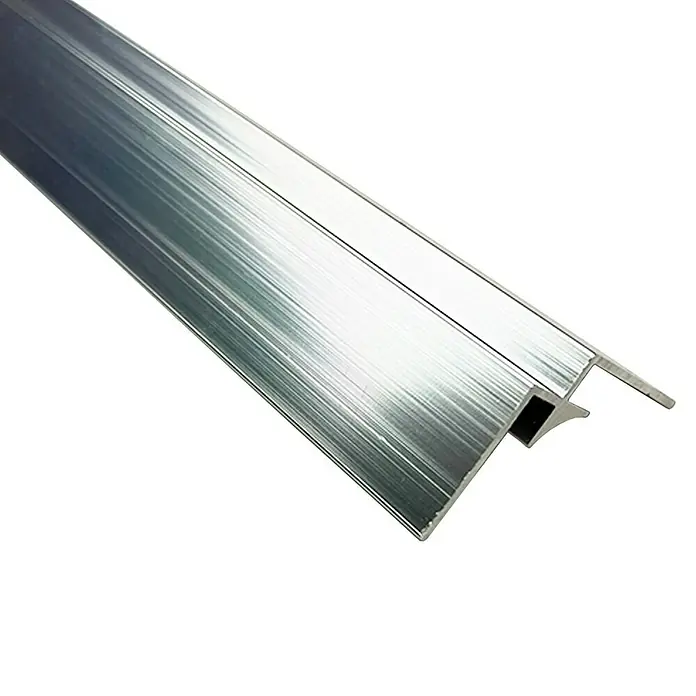 Wetwall Wandpaneel Inneneck-Profil - 244 x 1,9 x 0,7 cm, Aluminium - Ein silbernes Übergangsprofil für Bodenbeläge, ideal für Übergänge zwischen verschiedenen Bodenarten und Höhenunterschiede.