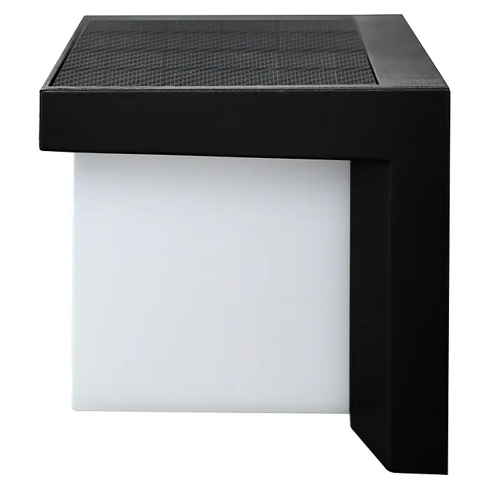 E2 elektro Solar-Außenwandleuchte Salm - 3,2 W, L x B x H: 20 x 10,2 x 10,5 cm, Schwarz, IP54, 380 lm - Nahaufnahme einer modernen, schwarzen Wandleuchte mit weißem Diffusor für eine stimmungsvolle Beleuchtung im Innenbereich.