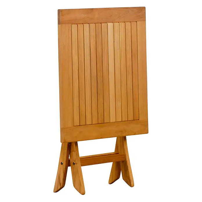 Kai Wiechmann Gartentisch - L x B x H: 70 x 70 x 75 cm, Teakholz, Quadratisch, Naturbelassen - Nahaufnahme eines hölzernen Klapptisches mit Lamellenstruktur. Perfekt für kleine Räume oder als Beistelltisch im Garten.