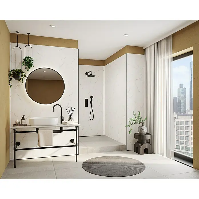 Wetwall Wandpaneel Alloy - 60 x 244 cm, Bianco Venato - Elegantes Badezimmerdesign mit einem runden Spiegel, einer modernen Waschtischkonsole und einer begehbaren Dusche.