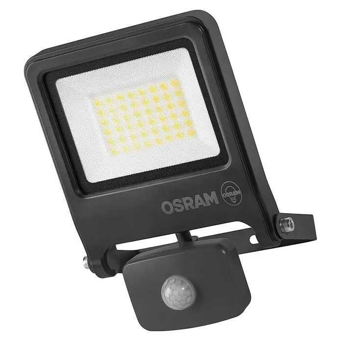 Osram LED-Strahler Endura Flood - 30 W, Anthrazit, Warmweiß, IP44 - Nahaufnahme eines schwarzen Osram LED-Flutlichts mit Bewegungsmelder, das sich ideal für den Außenbereich eignet.\n