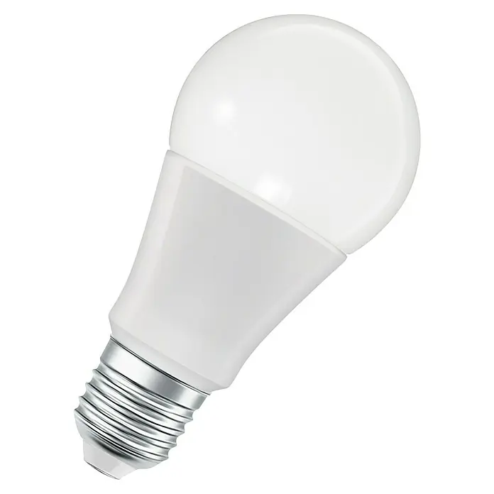 Osram Smart+ Smart-LED-Lampe matter - E27, Dimmbar, Mehrfarbig, 1.055 lm, 9,5 W - Nahaufnahme einer LED-Glühbirne mit weißem Diffusor und silberfarbener Schraubfassung auf schwarzem Hintergrund.