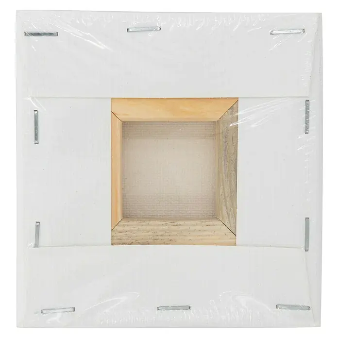 Glorex Keilrahmen Art 4 You - 10 x 10 cm, 3-fach grundiert, 330 g/m² - Rückansicht einer verpackten Leinwand mit Holzrahmen, befestigt mit Metallklammern. Die Leinwand ist zum Schutz in Plastikfolie eingeschlagen.