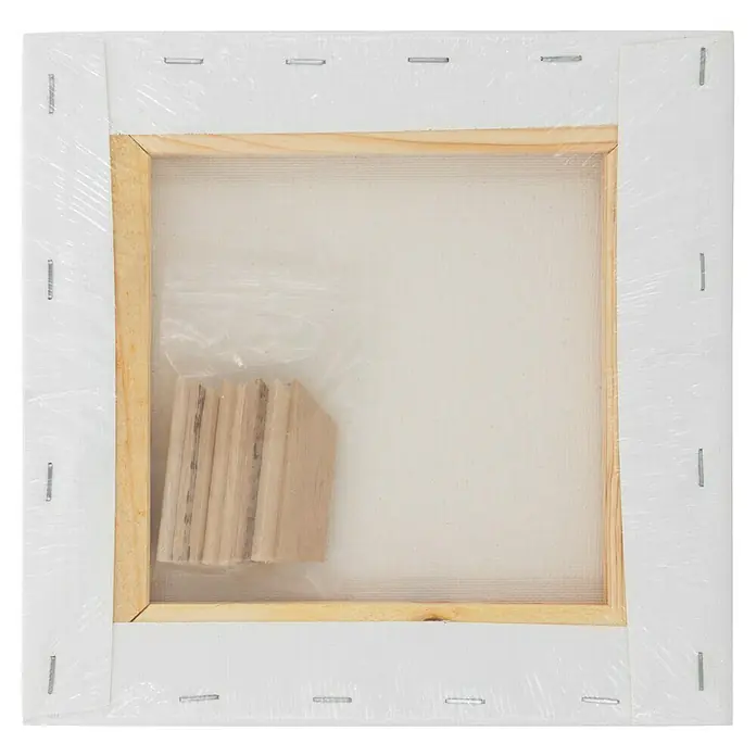 Glorex Keilrahmen Art 4 You - 20 x 20 cm, 3-fach grundiert, 330 g/m² - Nahaufnahme einer Leinwand auf einem Holzrahmen, mit Keilen verpackt, bereit für künstlerische Kreationen und mit Heftklammern befestigt.