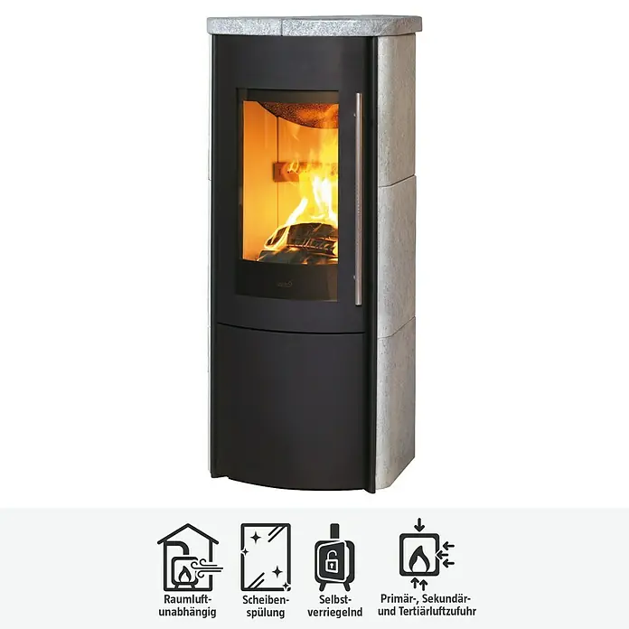 Hark Kaminofen Lova ECOplus - 6 kW, Raumheizvermögen: 165 m³, Material Verkleidung: Stahl, Grau - Produktbild: Ein Kaminofen mit Glasfront und Steinverkleidung, in dem ein Feuer brennt.