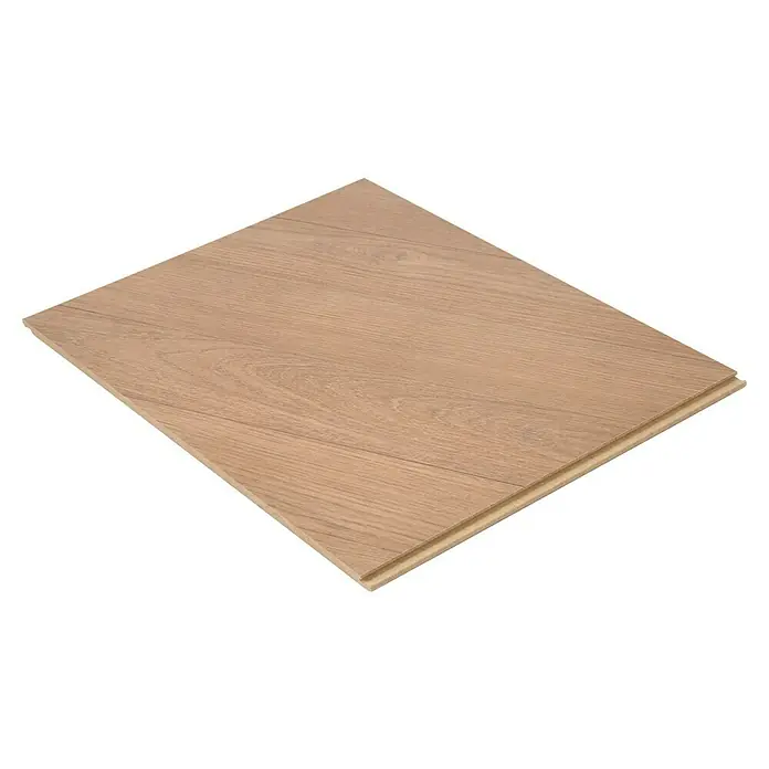 Egger Laminatmuster NatureSense - 297 x 327 x 8 mm, Fischgrät, Skanderborg Eiche braun - Detailaufnahme einer Laminatdiele in Holzoptik, die die natürliche Maserung und die Verbindungstechnik des Bodens zeigt.