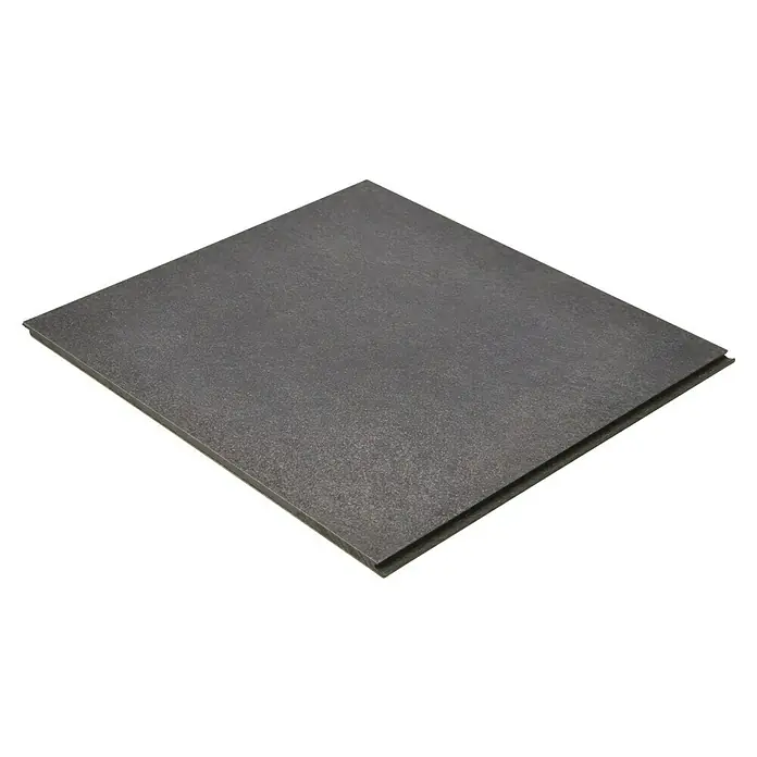 Egger Laminatmuster Aquadura+ - 297 x 327 x 7,5 mm, Fliesenoptik, Titanit anthrazit - Nahaufnahme einer strukturierten, grauen Steinfliese mit einer leicht rauen Oberfläche. Ideal für moderne Boden- und Wandgestaltung.