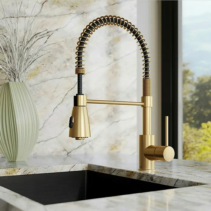Lenz Spültischarmatur Kalani 2 - Gold, Matt, Höhe: 46 mm, Messing - Elegante goldene Küchenarmatur mit flexiblem Auslauf und modernem Design. Ein Blickfang für jede Küche mit praktischer Funktionalität.