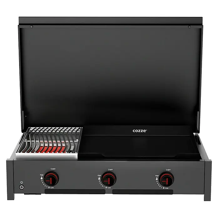 Cozze Plancha-Grill Combo 900 - Grillfläche (B x T): 79,3 x 46,3 cm, 7,5 kW, Anzahl Brenner: 3 Stk. - Bild eines Cozze-Grills mit Grillrost und Kochfeld. Die drei Drehknöpfe ermöglichen eine präzise Temperaturkontrolle.