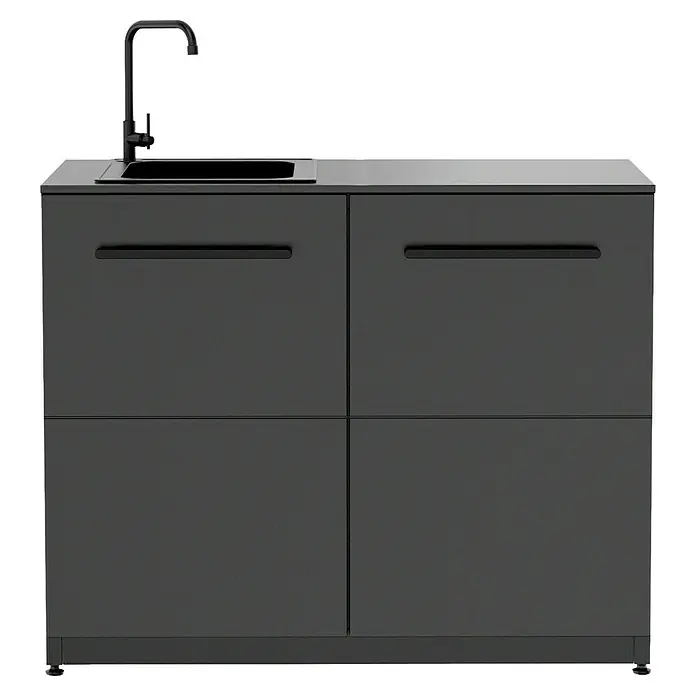 Cozze Elements Outdoorküchen-Modul Spüle - Schwarz, B x T x H: 110 x 60 x 88,5 cm, Stahl - Grauer Küchenunterschrank mit Spüle und schwarzen Armaturen. Moderner Stil mit vier Schranktüren und Griffen.