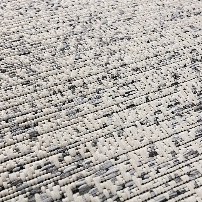 Dekoria Flachgewebeteppich - grau, beige, 170 x 120 cm - Nahaufnahme eines strukturierten, grau-weißen Outdoor-Teppichs, der ein strapazierfähiges und stilvolles Design für den Außenbereich zeigt.