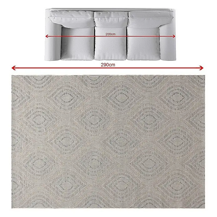 Dekoria Flachgewebeteppich - creme, blau, 290 x 200 cm - Graues Sofa und ein dekorativer Teppich mit geometrischem Muster. Die Maße sind angegeben: 200cm für das Sofa und 290cm für den Teppich.