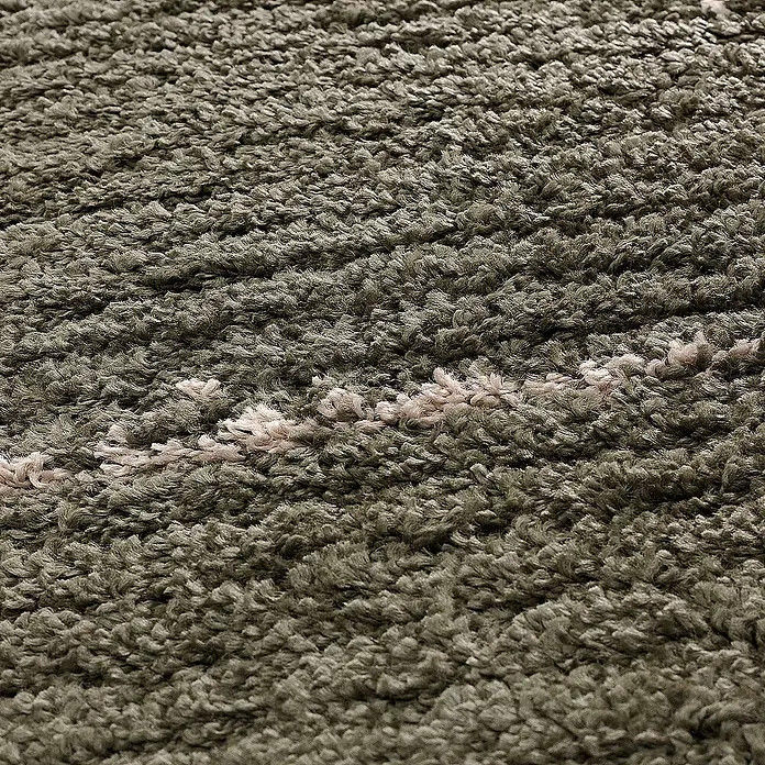 Dekoria Flachgewebeteppich - grün, 230 x 160 cm - Nahaufnahme eines weichen, grauen Shaggy-Teppichs mit hellen Akzentstreifen, der eine gemütliche Textur und einladende Wärme vermittelt.