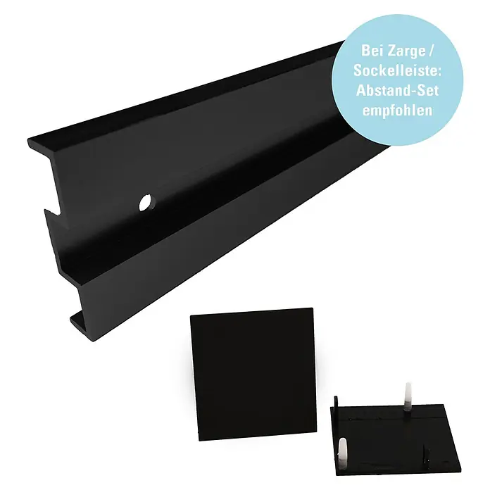 Diamond Doors Abstands-Set Linea 60 2.0 - Schwarz, 2.200 x 15,5 x 63,5 mm, Passend für: Diamond Doors Glasschiebetür-Beschlag Linea 60 2.0 - Produktansicht eines schwarzen Sockelleistenprofils, ideal für eine saubere und moderne Raumgestaltung. Zubehör wird empfohlen.