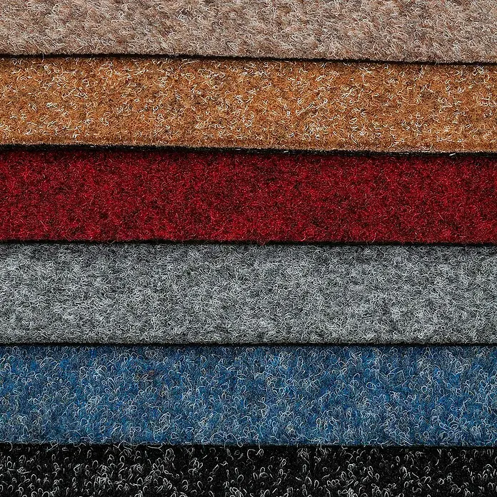 Bricoflor Teppichfliese - Breite: 50 cm, Nadelfilz, Polypropylen, rot - Eine Nahaufnahme von Teppichmustern in verschiedenen Farben, die die Textur und Farbpalette der Teppiche zeigt.