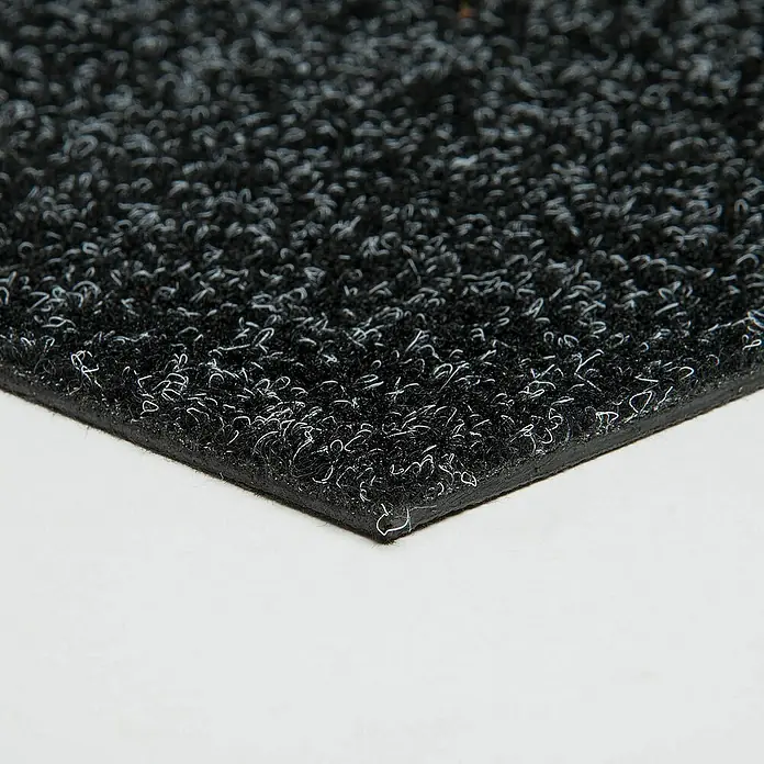 Bricoflor Teppichfliese - Breite: 50 cm, Nadelfilz, Polypropylen, anthrazit - Nahaufnahme einer schwarzen Fußmatte mit weißen Akzenten, ideal für Eingänge und Flure.\n