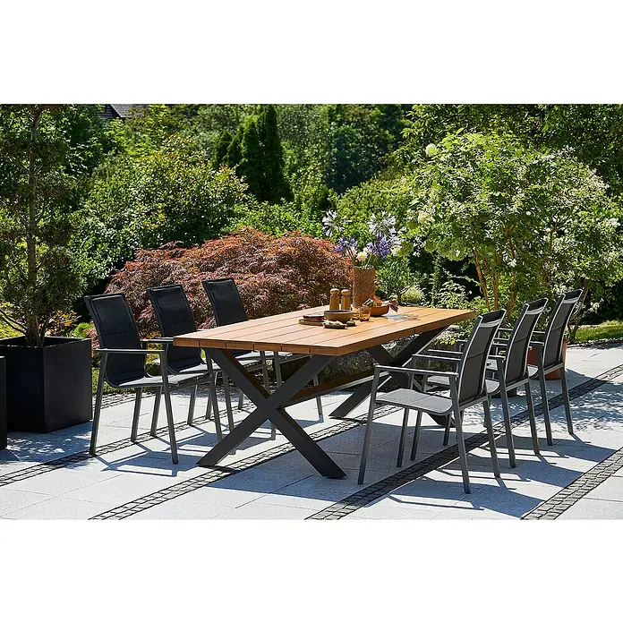 Sunfun Maja Gartenmöbel-Set I - 7 -tlg., Aluminium, Eschenholz, Textilen, Anthrazit, Braun, Gartenstuhl stapelbar - Einladender Gartentisch mit sechs Stühlen in grüner Umgebung, ideal für Mahlzeiten im Freien und geselliges Beisammensein.