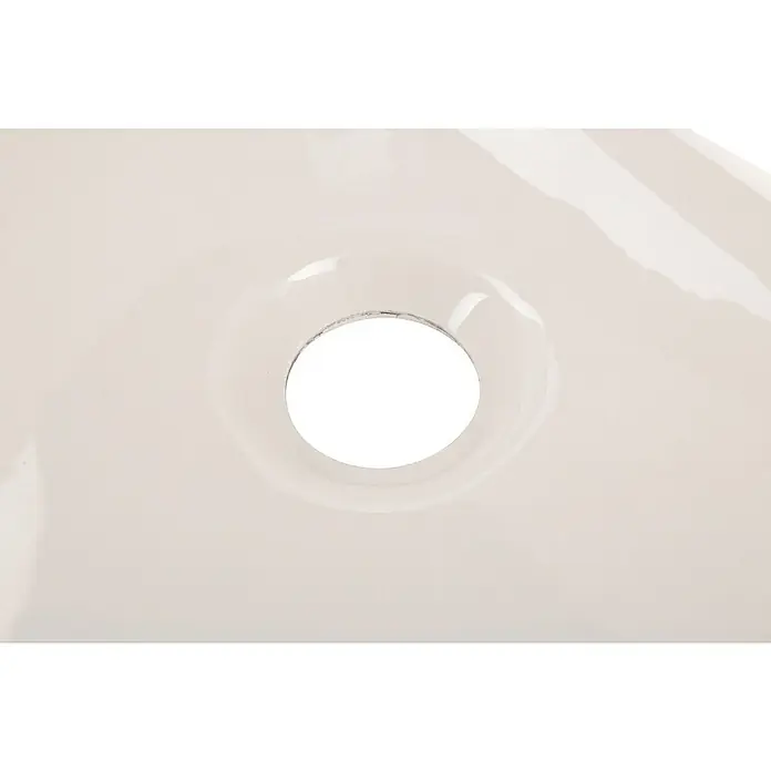 Calmwaters Badewanne Modern Square - Sanitäracryl, Weiß - Nahaufnahme einer hellen Keramikspüle mit einem runden Abflussloch in der Mitte, das Design und Funktionalität vereint.