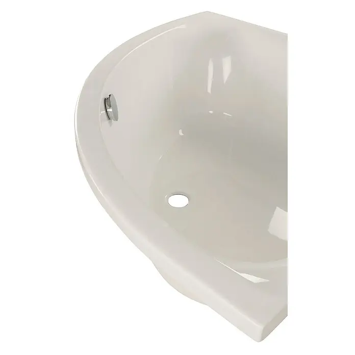 Calmwaters Eckbadewanne Modern Small 2 - Sanitäracryl, Weiß - Nahaufnahme einer Eckbadewanne mit glänzender Oberfläche und Abfluss.