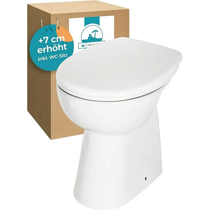 Calmwaters Stand-WC-Set Spülrandlos mit Erhöhung - Spülrandlos, Ohne Spezialglasur, Spülform: Tief, WC Abgang: Waagerecht, Weiß - Ein Stand-WC mit erhöhtem Sitz, präsentiert vor einem Karton mit Produktinformationen.