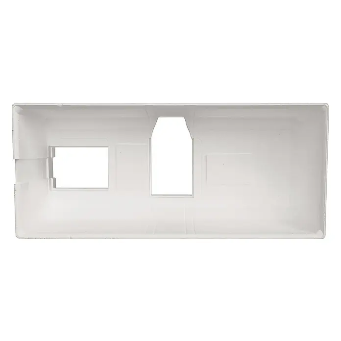 Calmwaters Badewanne Modern Curved - Sanitäracryl, Weiß - Weiße Kühlbox-Innenauskleidung mit Aussparungen für Kühlkomponenten, die eine effiziente Kühlung und Organisation ermöglicht.