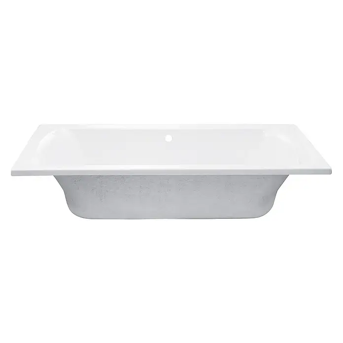 Calmwaters Badewanne Modern Curved - Sanitäracryl, Weiß - Nahaufnahme einer weißen, rechteckigen Badewanne mit strukturiertem Sockel, die ein modernes Badezimmerdesign hervorhebt.