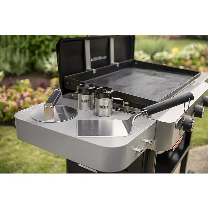 Weber Starter-Set Smashed Burger - 4 -tlg. - Weber Grill mit Grillplatte und Zubehör, inklusive Burgerpresse, Gewürzstreuer und Spatel. Ideal für die Zubereitung köstlicher Mahlzeiten im Freien.