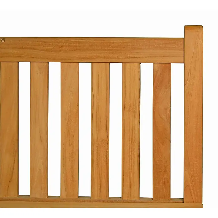 Kai Wiechmann Gartenbank - B x T x H: 180 x 57 x 92 cm, Teak, Naturbelassen - Detailaufnahme einer Gartenbank aus Teakholz mit vertikalen Holzstäben, die für eine natürliche und robuste Optik sorgen.