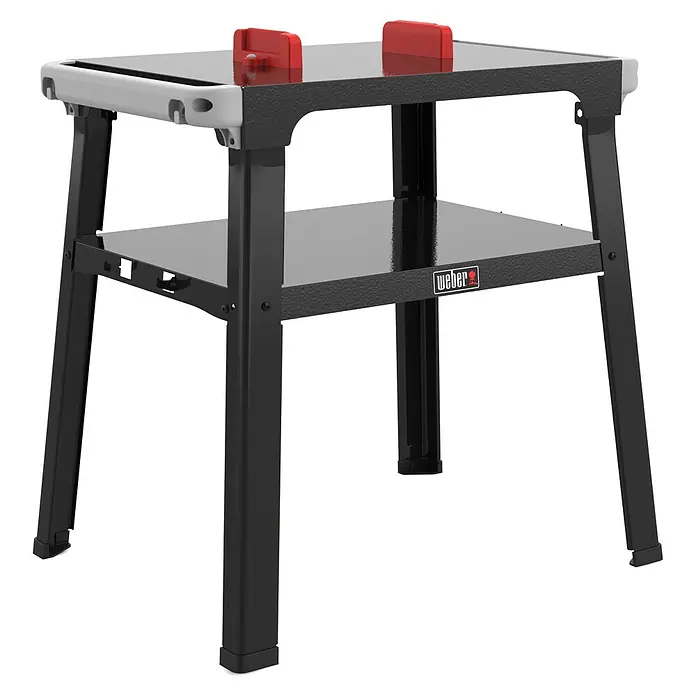 Weber Untergestell Lumin - Stahl, Passend für: Weber Lumin Grills - Produktansicht des Weber Tischs, ideal für die Zubereitung im Freien. Der robuste Tisch bietet eine stabile Arbeitsfläche und Ablagefläche.