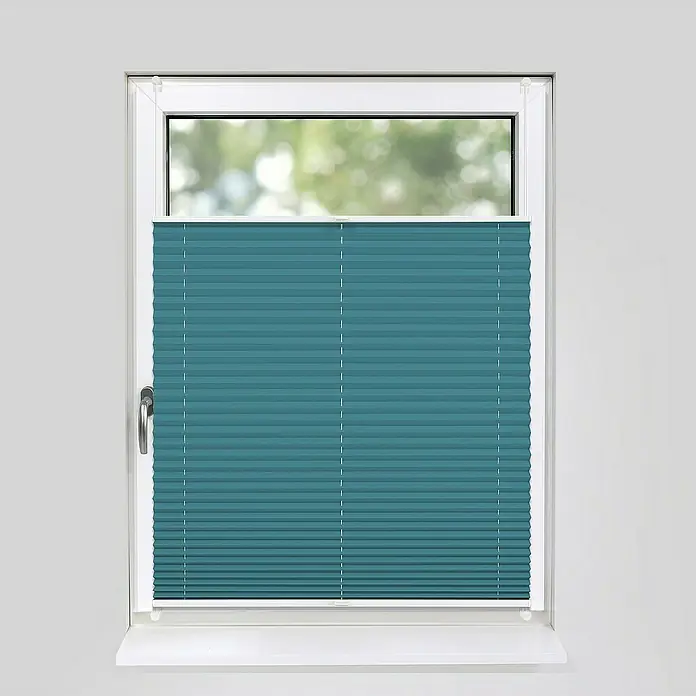 Deco-Raum Plissee ohne Bohren Basic - B x H: 55 x 150 cm, Petrol - Fenster mit blaugrünen Plissees. Elegante Fensterdekoration für ein angenehmes Raumgefühl und effektiven Sichtschutz.