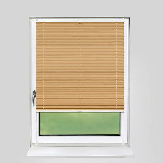 Deco-Raum Plissee ohne Bohren Basic - B x H: 40 x 150 cm, Cappuccino - Nahaufnahme eines Fensters mit geschlossenen, horizontalen Jalousien in einem warmen Beigeton, die das Licht sanft filtern.