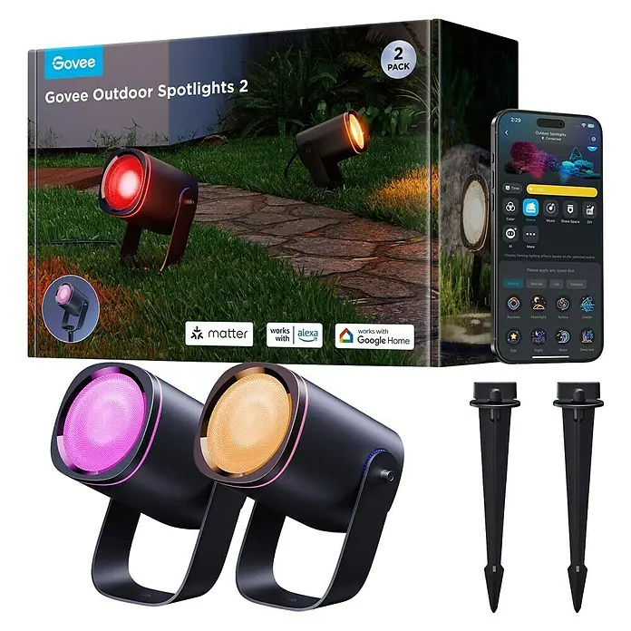 Govee LED-Außenstrahler - 24 W, IP67, Höhe: 30,6 cm - Ein Bild der Govee Outdoor Spotlights 2, die farbenfrohe Außenbeleuchtung für den Garten bietet und mit Smart Home Systemen kompatibel ist.