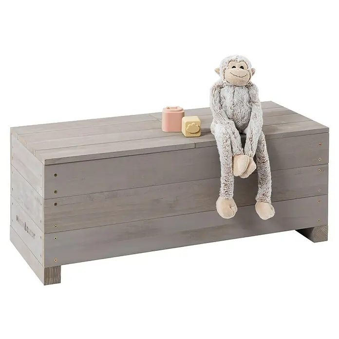 Muddy Buddy Bank Discoverer - 83 x 35 x 32 cm, Holz, Warmgrau - Die graue Spielzeugkiste aus Holz mit Plüschtieraffe bietet eine praktische und stilvolle Aufbewahrungslösung für Kinderzimmer oder Spielbereiche.