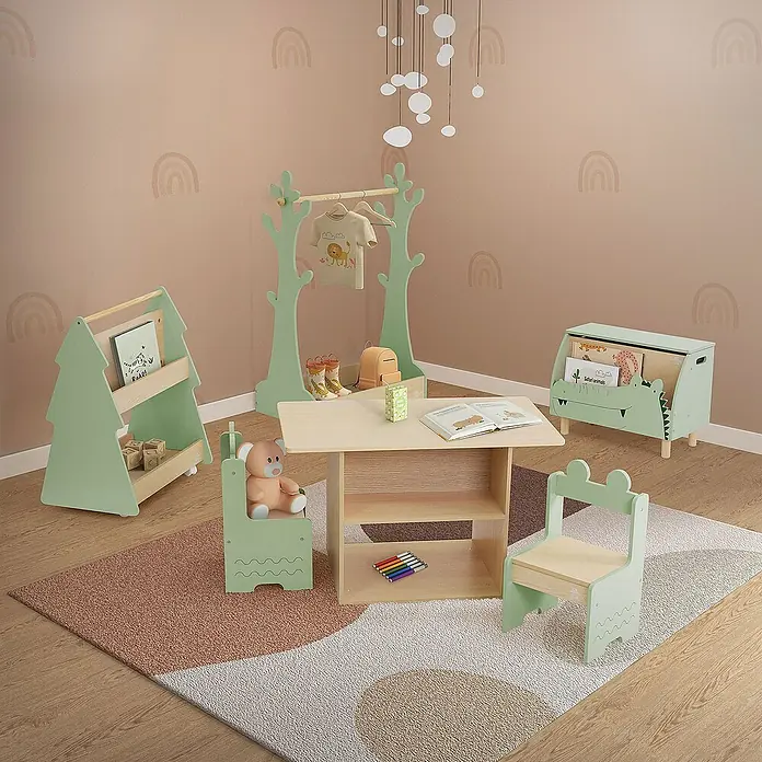ECD Germany Kindertisch Krokodil Kindersitzgruppe 3tlg. 1x Tisch & 2x Stühle MDF - Verbundwerkstoff, Grün, Beige - Einladendes Kinderzimmer mit Holzmöbeln: Tisch, Stühle, Bücherregale und Garderobenständer in sanften Farben für eine gemütliche Atmosphäre.