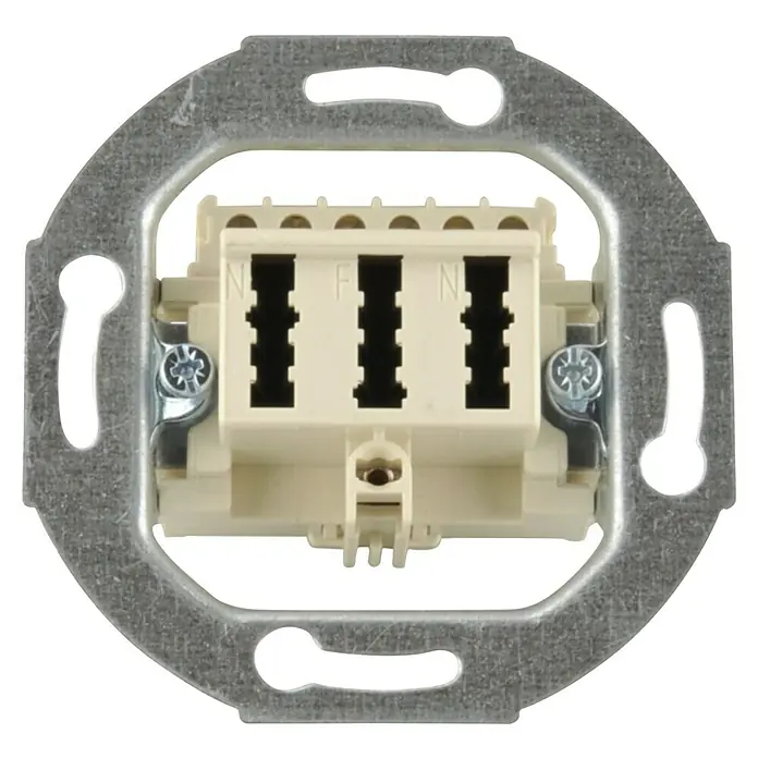 UniTEC TAE-Dosen-Einsatz 3 x 6 NFN - Unterputzmontage - Detailaufnahme einer Busch-Jaeger Steckdose mit Metalleinfassung, die eine robuste und zuverlässige elektrische Verbindung ermöglicht.