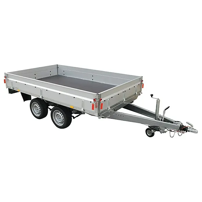 Stema Anhänger BASIC SH 2000-30-18.2 - Nutzlast: 1.520 kg, Doppelachser, Kasteninnenmaß: 301 x 183 x 35 cm, Gebremst - Silberner Doppelachsanhänger mit schwarzer Ladefläche, ideal für Transporte aller Art. Robuste Konstruktion für den täglichen Einsatz.