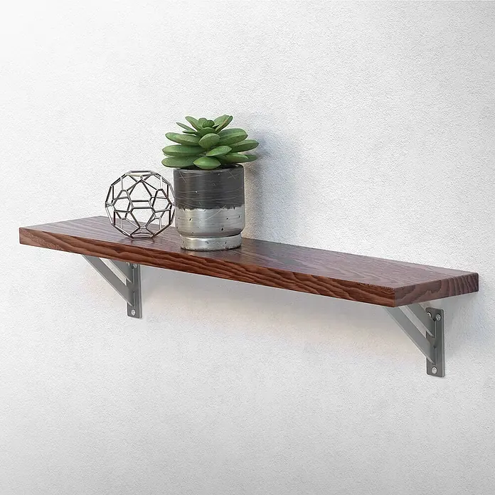 ML-Design Metallregal Wandkonsole Silber Regalstütze Wandregal Regalwinkel Regalhalterungen - H x B x T: 12 x 3 x 3 cm, Aufstellen, Silber - Holzregal mit Pflanzen und geometrischer Dekoration an einer weißen Wand.