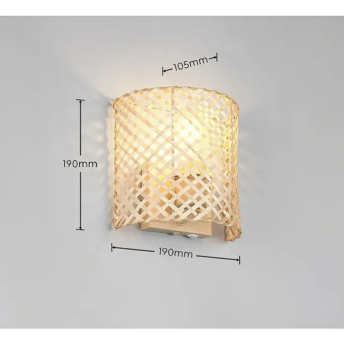 Trio Lighting Aplique de pared Bina - 25 W, L x An x Al: 10,5 x 19 x 19 cm, Beige, E27 - Lámpara de pared de bambú que emite luz cálida. La lámpara tiene una altura y anchura de 190 mm y una profundidad de 105 mm.