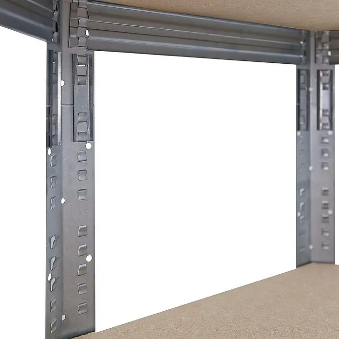 shelfplaza Schwerlastregal PRO - H x B x T: 200 x 60 x 30 cm, Traglast pro Boden: 200 kg, Stecken, verzinkt - Nahaufnahme eines robusten Metallregals mit Holzablagen, ideal für Lagerung und Organisation in Werkstatt oder Lager.
