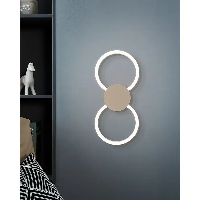 Eglo Plafón LED Venticello 1 - 23 W, L x An x Al: 66 cm x 30 mm x 5 cm, Beige, Blanco cálido - Esta moderna lámpara de pared presenta dos círculos y un disco en el medio para una iluminación elegante.