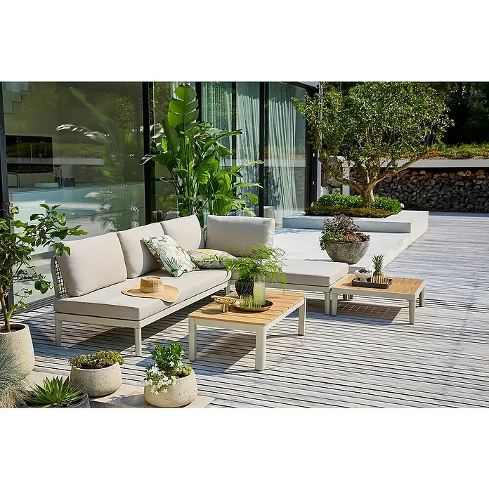 Sunfun Loungemöbel-Set Solo Rope/Solo - 4 -tlg., Aluminium, Polywood, Olefin, Light-Greige - Elegante Outdoor-Lounge-Möbel auf einer Terrasse mit Pflanzen und Deko-Elementen. Das helle Sofa und die Tische laden zum Entspannen im Garten ein.